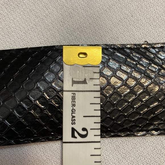 Tri Color Buckle on Black Snake Print Womens Wide Belt- EUC - S/ M - Picture 6 of 7